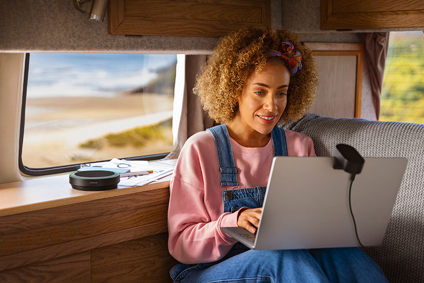 Jabra-Speak2-75-Lifestyle-Campervan